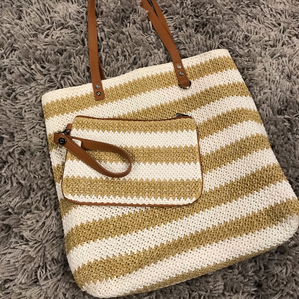 Around Town Tote white Stripped Straw Set